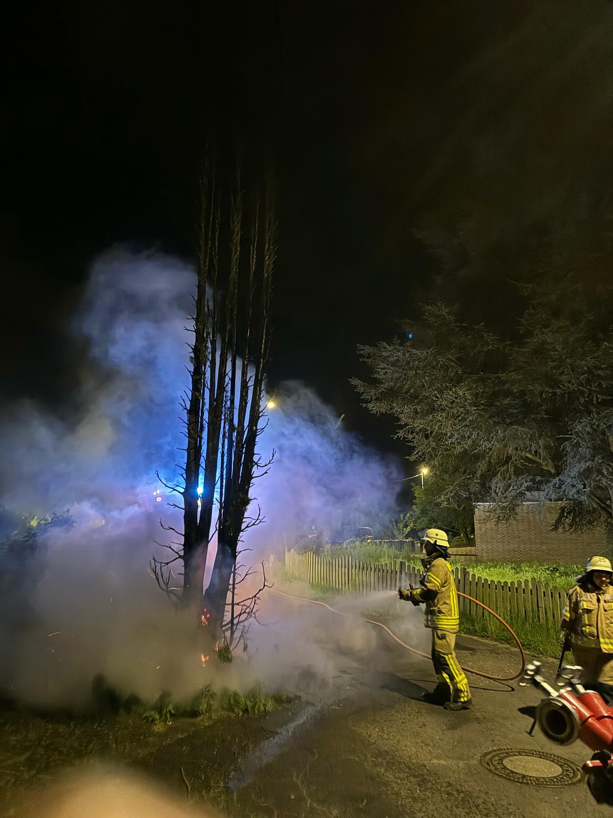 https://feuerwehr-merzenich.de/uploads/2025/05/03%20B%C3%BCrgewald%20Hecke/IMG-20250503-WA0000.jpg