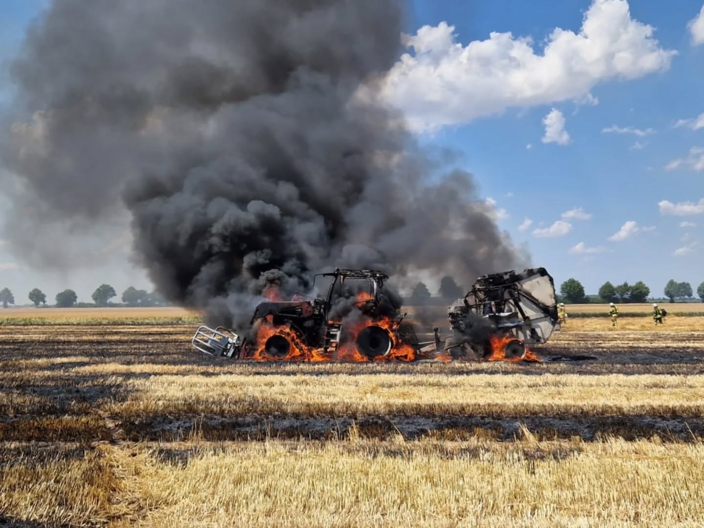 https://feuerwehr-merzenich.de/uploads/2025/07/01%20Traktor/01.jpg