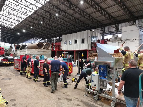 https://feuerwehr-merzenich.de/uploads/2025/09/09%20Sands%C3%A4cke/01.jpg