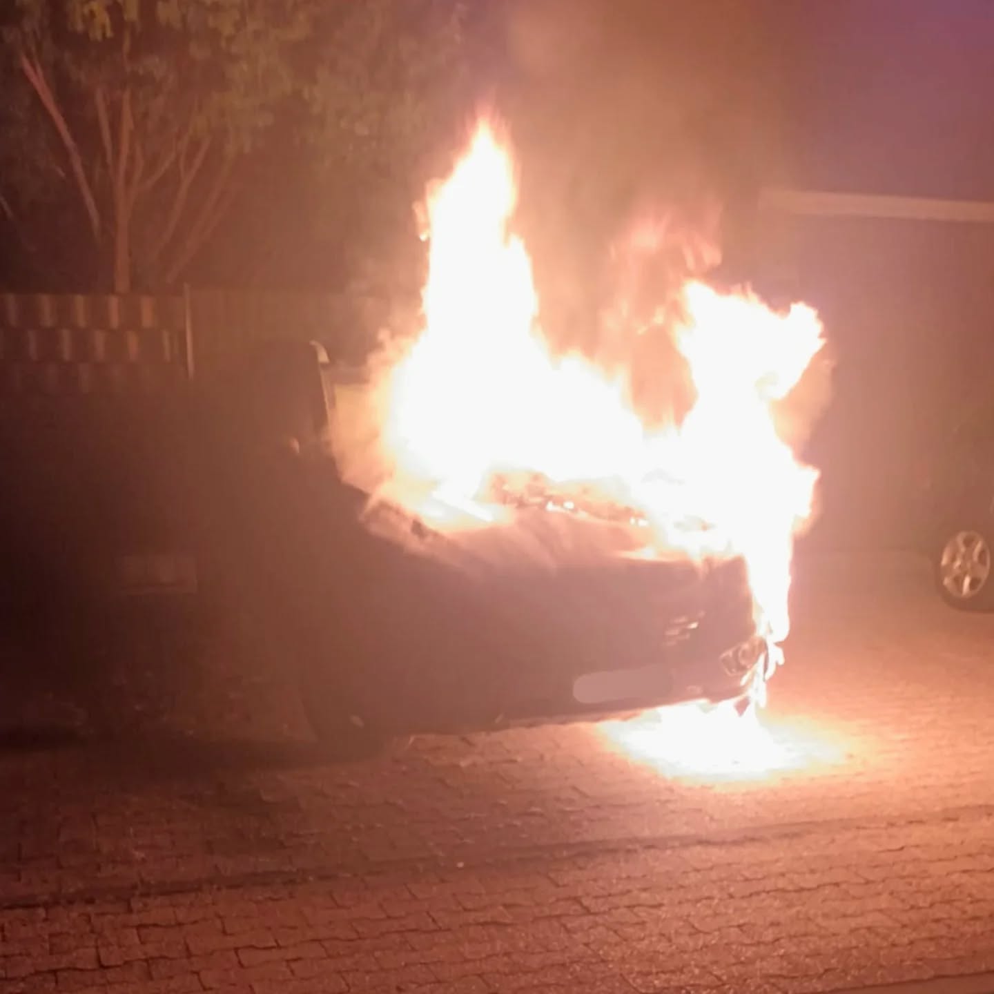 https://feuerwehr-merzenich.de/uploads/2025/09/30%20PKW%20Armin/02.jpg