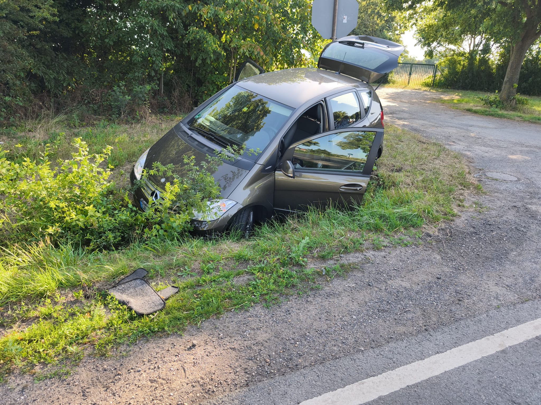https://feuerwehr-merzenich.de/uploads/2026/06/24%20VU%20L264/03.jpg