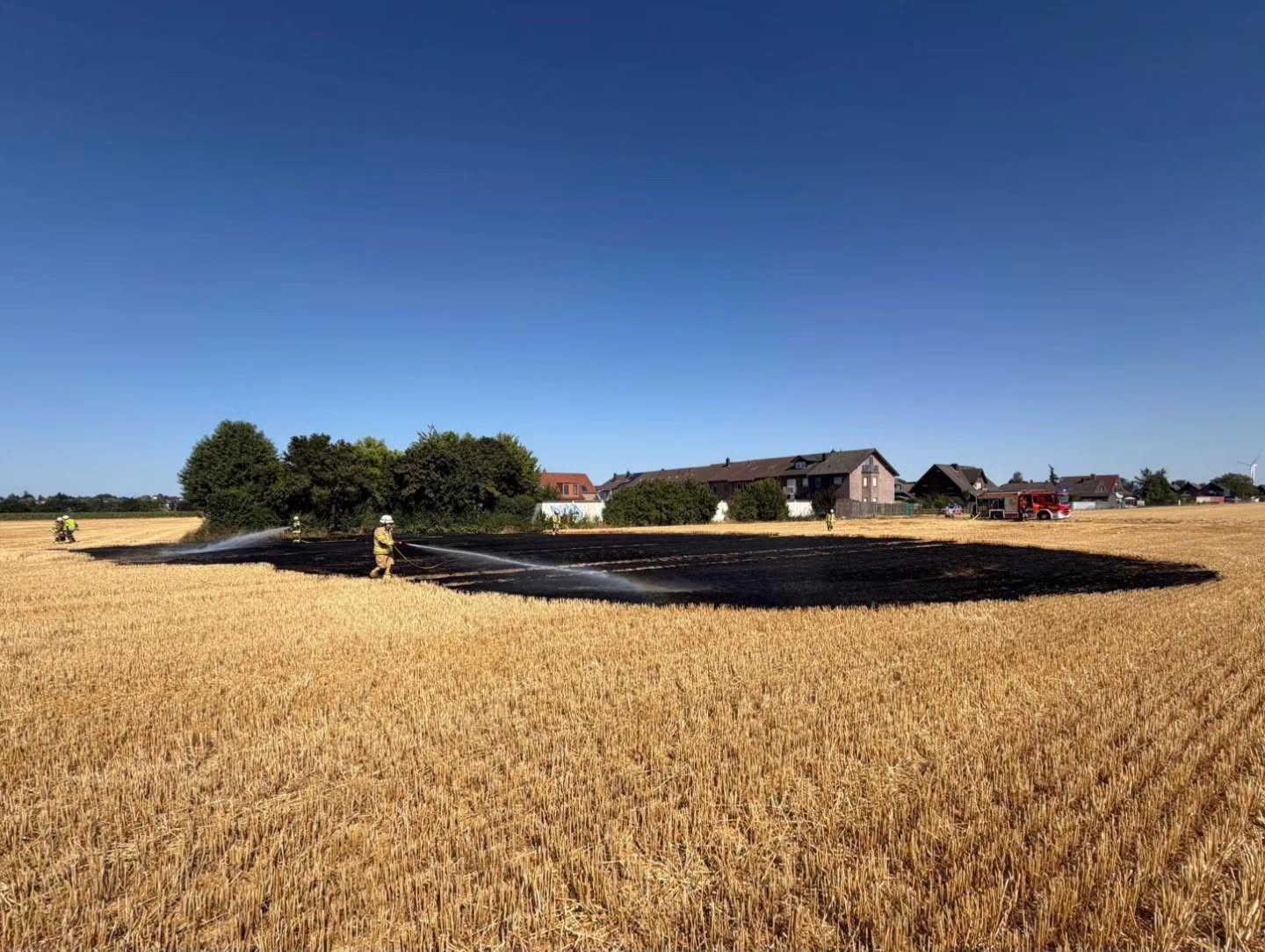 https://feuerwehr-merzenich.de/uploads/2026/07/29%20Stoppelfeld/02.jpg