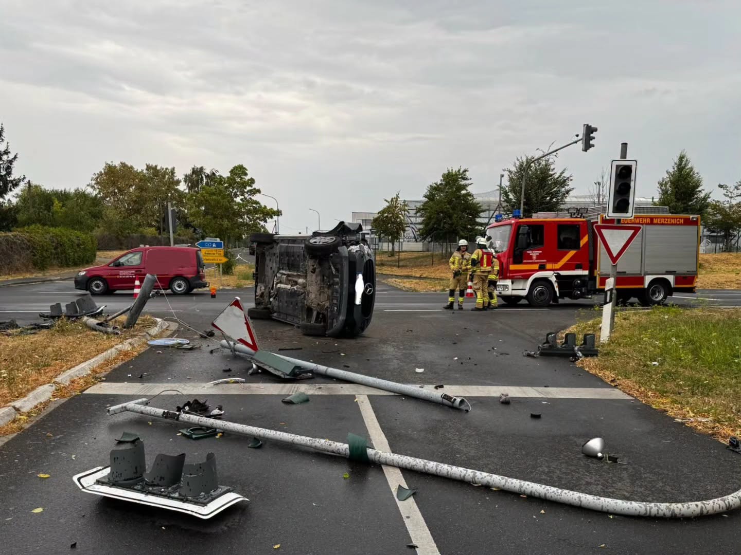 https://feuerwehr-merzenich.de/uploads/2026/07/30%20VU%20L264/02.jpg