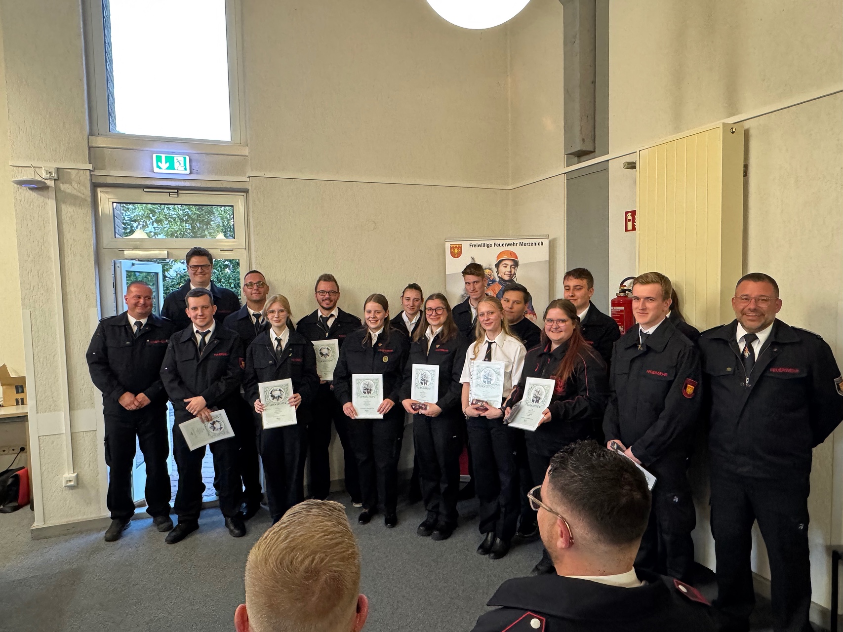 https://feuerwehr-merzenich.de/uploads/Aktuelles/2025/Jahreshauptversammlung/01.jpg